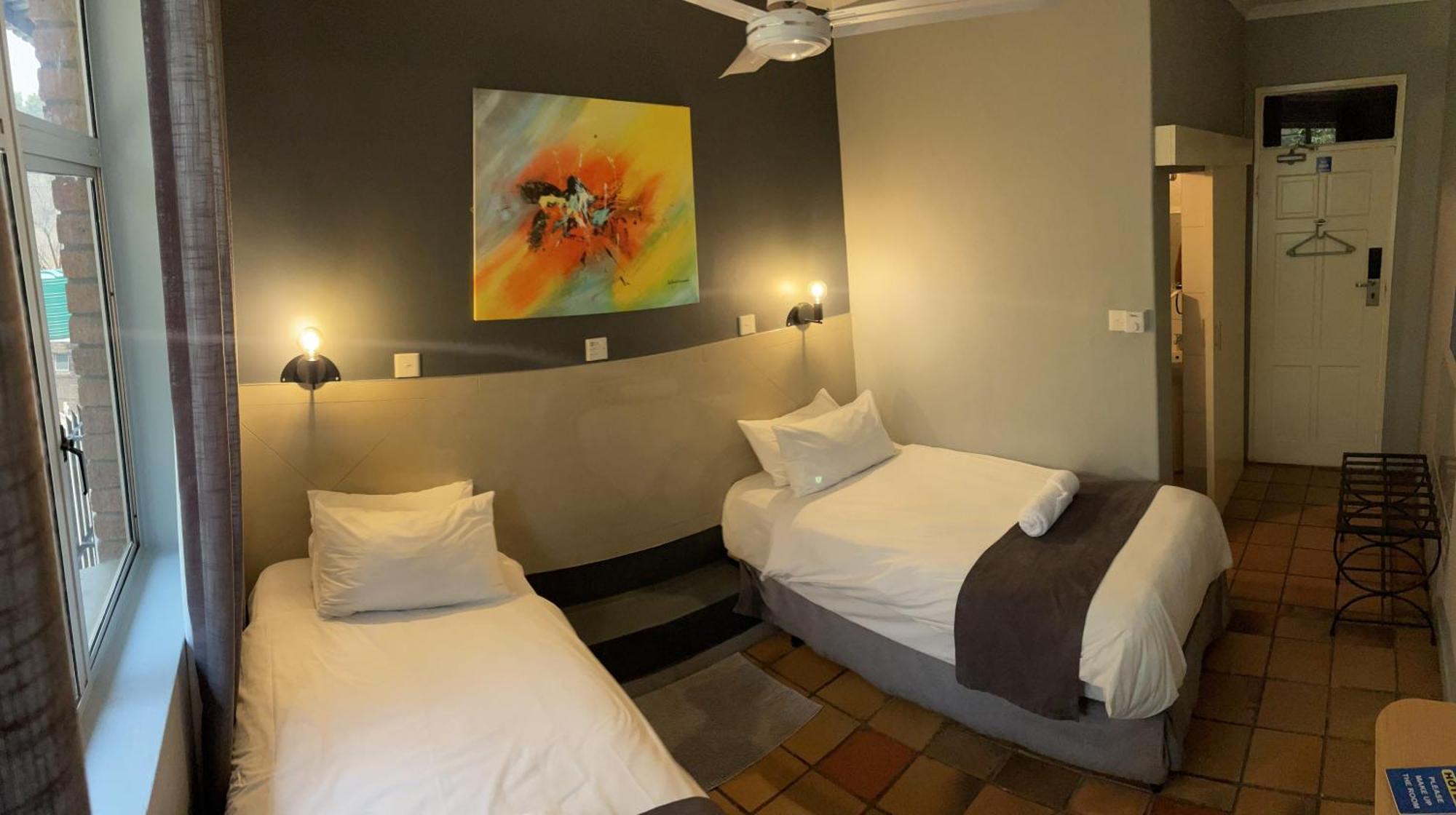N1 Hotel & Campsite Victoria Falls Exterior photo