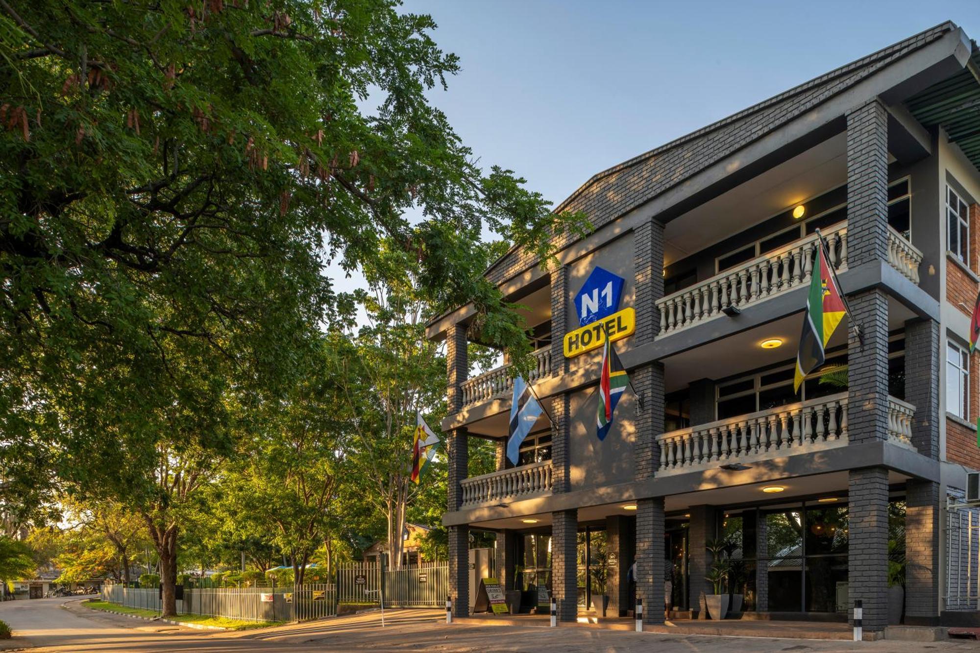 N1 Hotel & Campsite Victoria Falls Exterior photo
