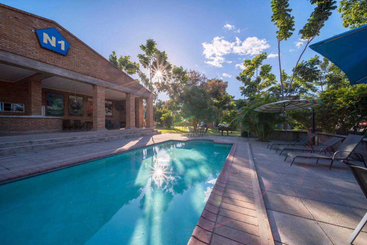 N1 Hotel & Campsite Victoria Falls Exterior photo