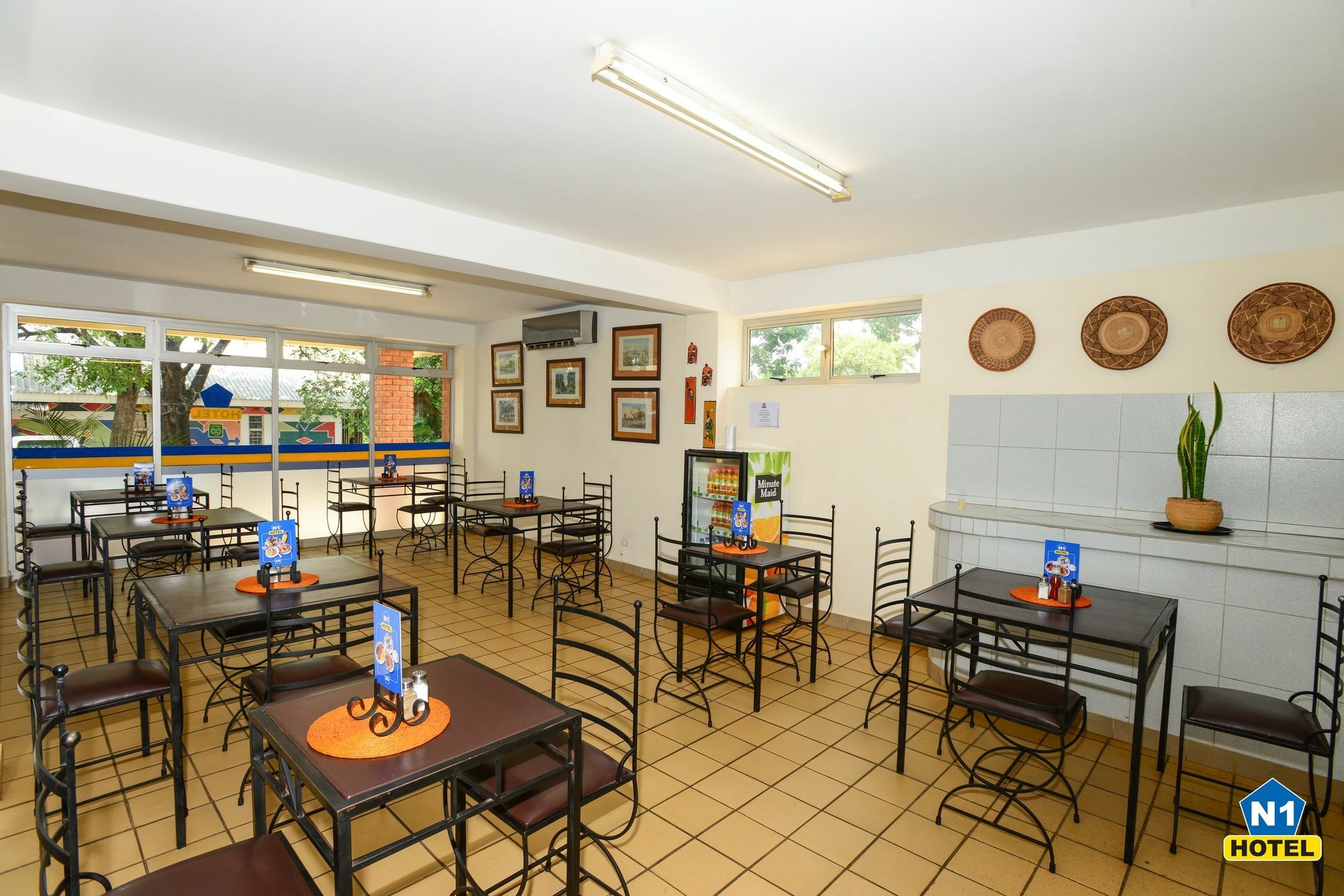 N1 Hotel & Campsite Victoria Falls Exterior photo