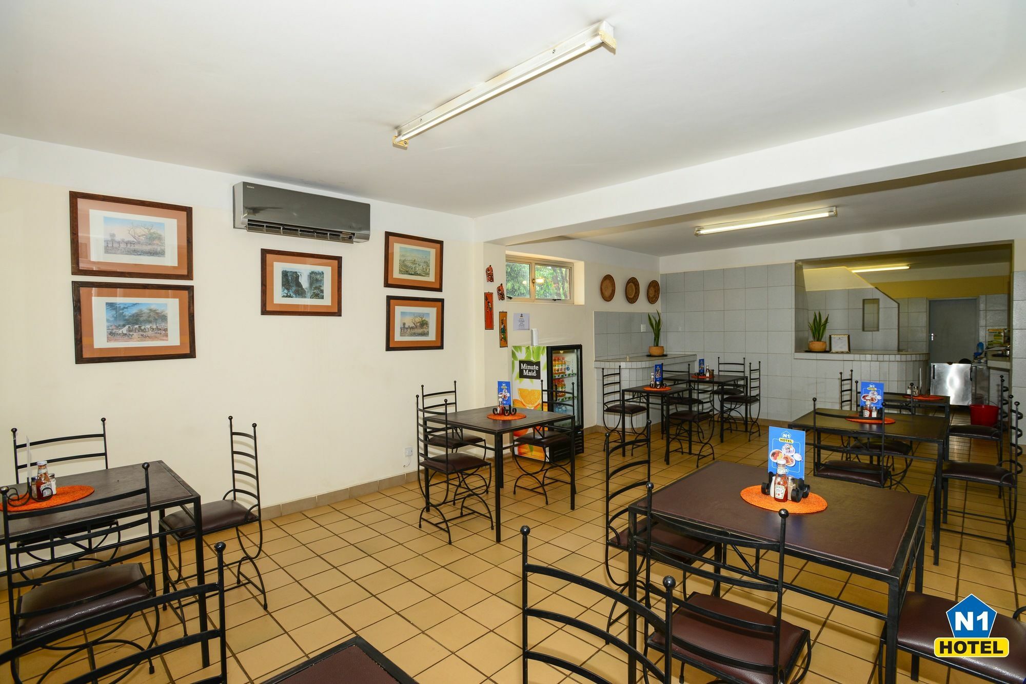 N1 Hotel & Campsite Victoria Falls Exterior photo